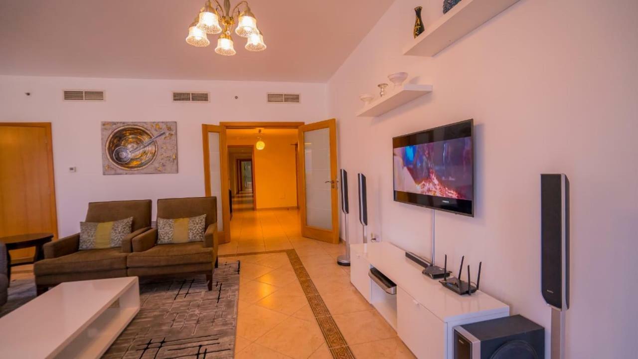 דובאי The Holiday Homes מראה חיצוני תמונה