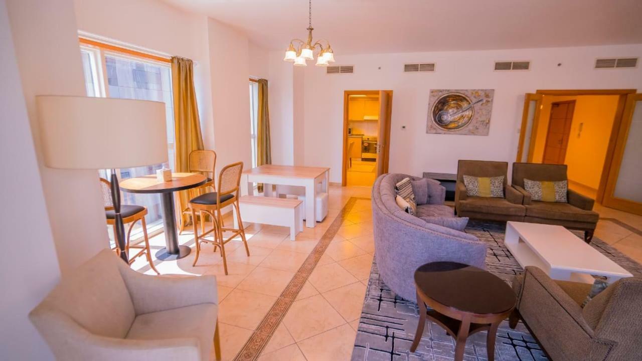 דובאי The Holiday Homes מראה חיצוני תמונה